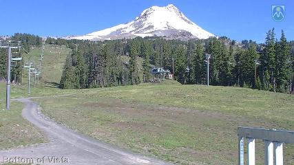 Mount Hood Meadows: Bottom of Vista (mthood.info)