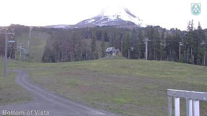 Mount Hood Meadows: Bottom of Vista (mthood.info)