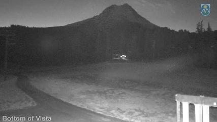 Mount Hood Meadows: Bottom of Vista (mthood.info)