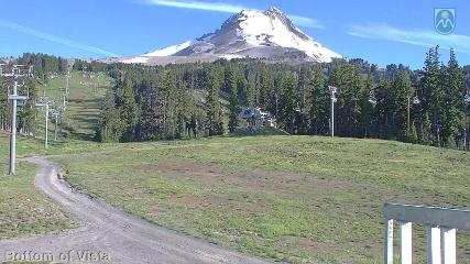 Mount Hood Meadows: Bottom of Vista (mthood.info)