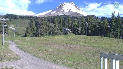Mount Hood Meadows: Bottom of Vista (mthood.info)