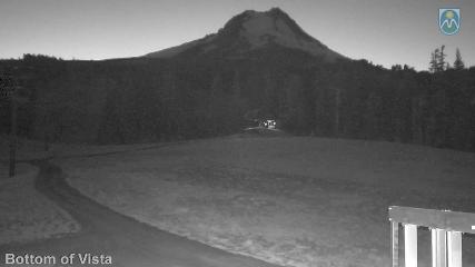 Mount Hood Meadows: Bottom of Vista (mthood.info)