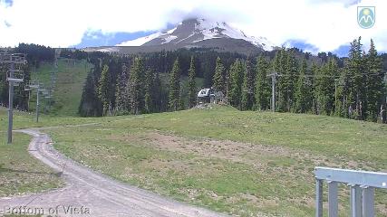 Mount Hood Meadows: Bottom of Vista (mthood.info)