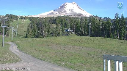 Mount Hood Meadows: Bottom of Vista (mthood.info)