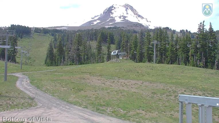 Webcam Mount Hood Meadows: Bottom of Vista
