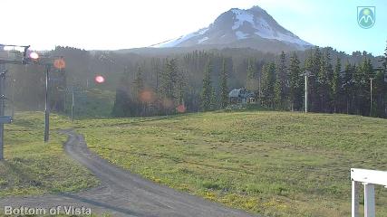 Mount Hood Meadows: Bottom of Vista (mthood.info)