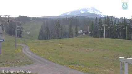 Mount Hood Meadows: Bottom of Vista (mthood.info)