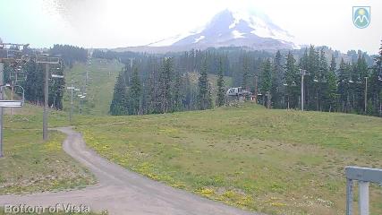 Mount Hood Meadows: Bottom of Vista (mthood.info)
