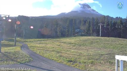 Mount Hood Meadows: Bottom of Vista (mthood.info)
