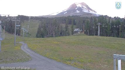 Mount Hood Meadows: Bottom of Vista (mthood.info)