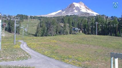 Mount Hood Meadows: Bottom of Vista (mthood.info)