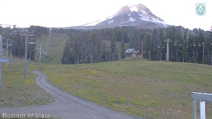 Mount Hood Meadows: Bottom of Vista (mthood.info)