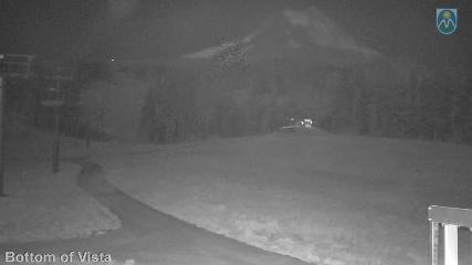 Mount Hood Meadows: Bottom of Vista (mthood.info)