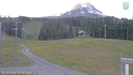 Mount Hood Meadows: Bottom of Vista (mthood.info)