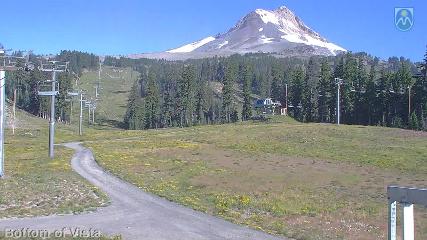 Mount Hood Meadows: Bottom of Vista (mthood.info)