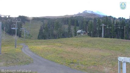 Mount Hood Meadows: Bottom of Vista (mthood.info)