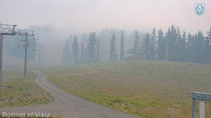Mount Hood Meadows: Bottom of Vista (mthood.info)