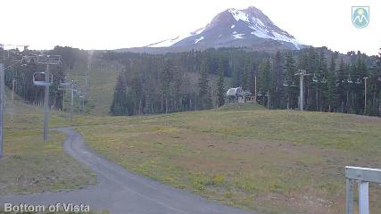 Mount Hood Meadows: Bottom of Vista (mthood.info)