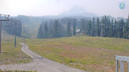 Mount Hood Meadows: Bottom of Vista (mthood.info)