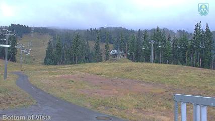 Mount Hood Meadows: Bottom of Vista (mthood.info)