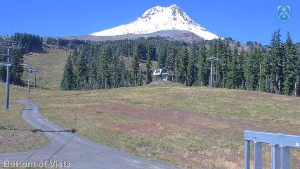 Mount Hood Meadows: Bottom of Vista (mthood.info)