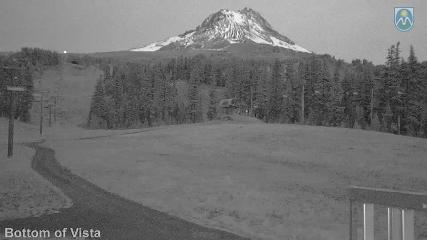 Mount Hood Meadows: Bottom of Vista (mthood.info)