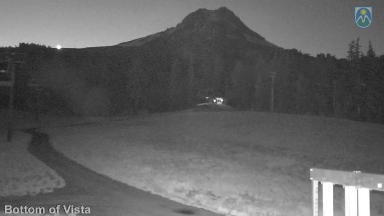 Webcam Mount Hood Meadows: Bottom of Vista