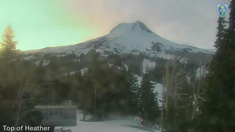 Webcam Mount Hood Meadows: Top of Heather