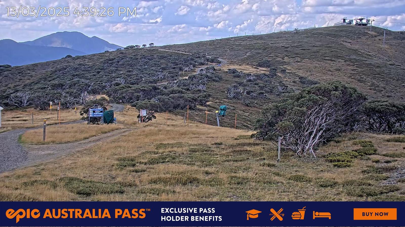 Webcam Mount Hotham: Skating Rink