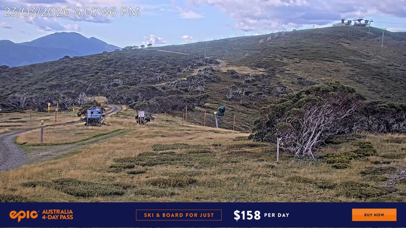 Webcam Mount Hotham: Skating Rink