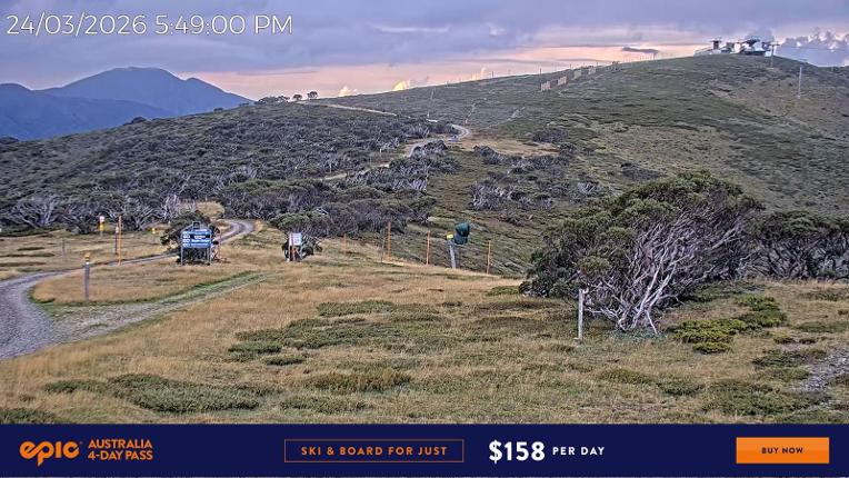 Webcam Mount Hotham: Skating Rink