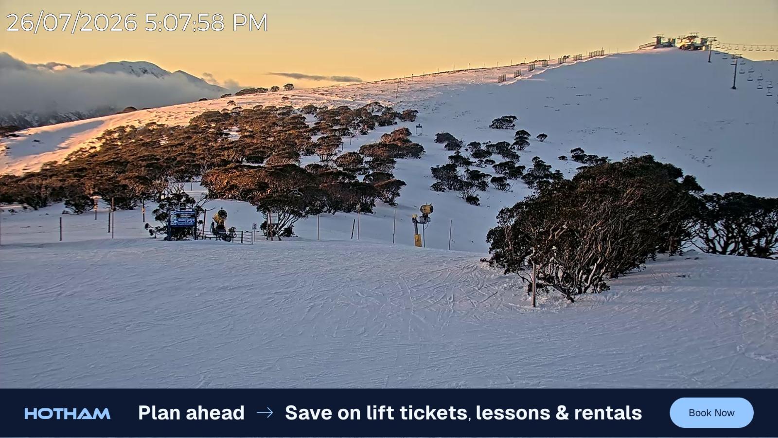 Webcam Mount Hotham: Skating Rink