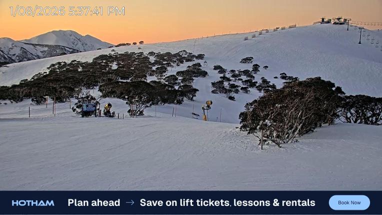 Webcam Mount Hotham: Skating Rink
