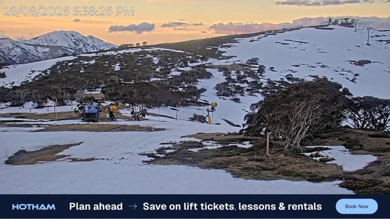 Webcam Mount Hotham: Skating Rink