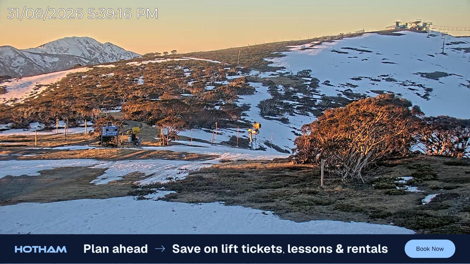 Webcam Mount Hotham: Skating Rink