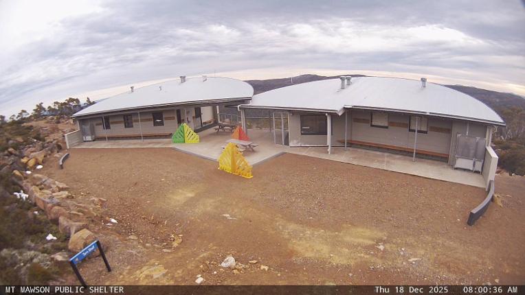 Webcam Mount Mawson: Public shelter