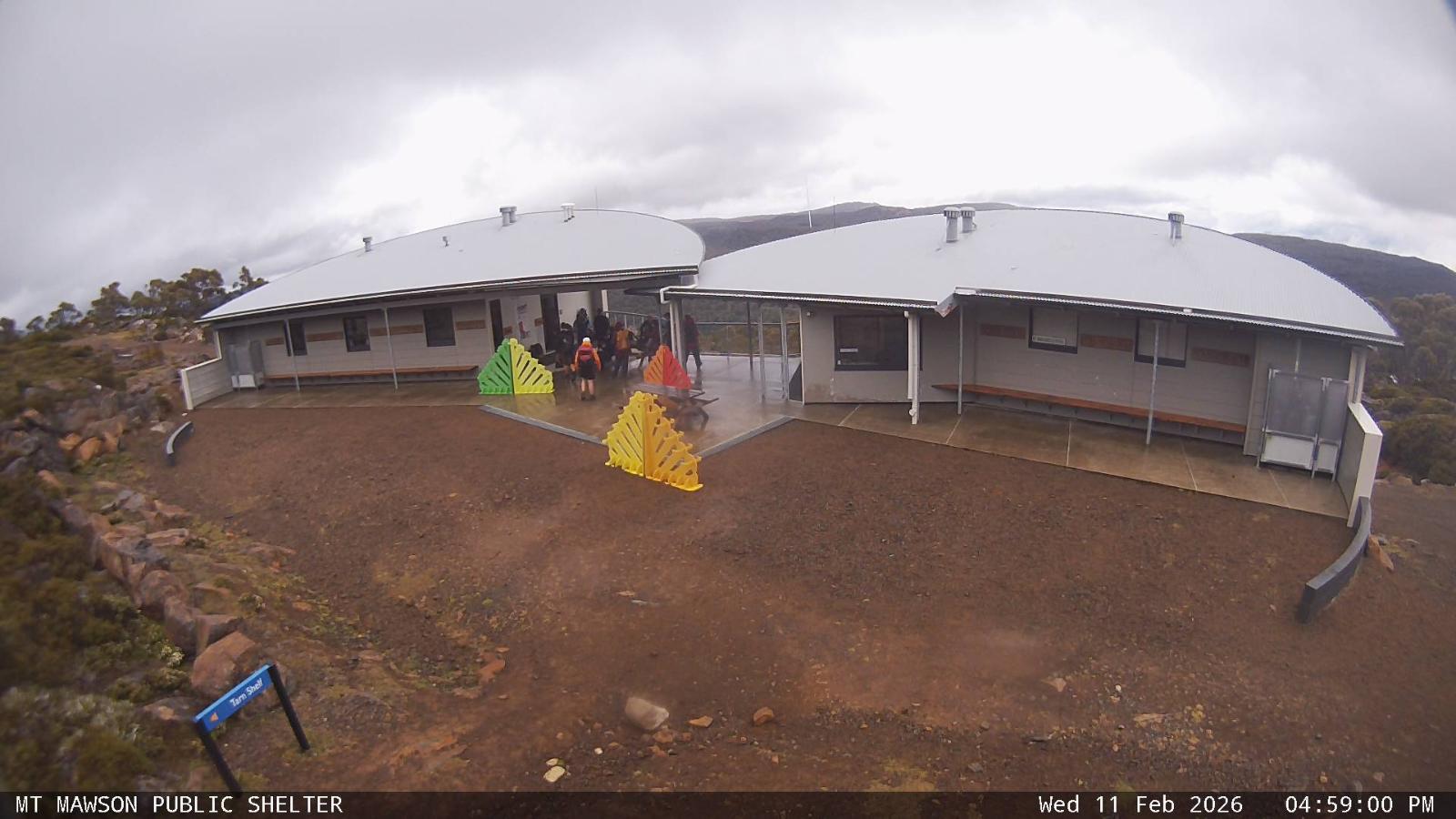 Webcam Mount Mawson: Public shelter