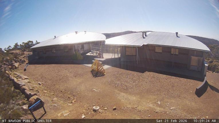 Webcam Mount Mawson: Public shelter