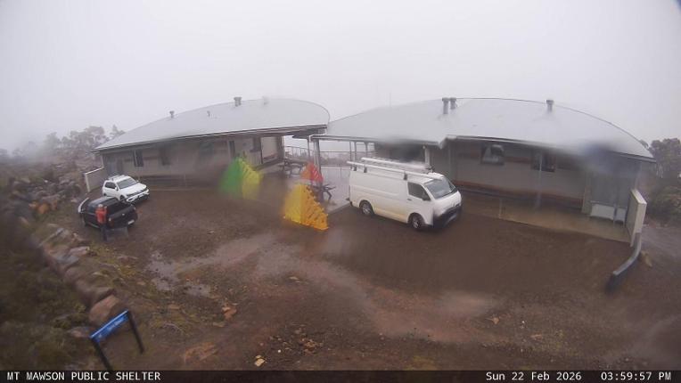 Webcam Mount Mawson: Public shelter