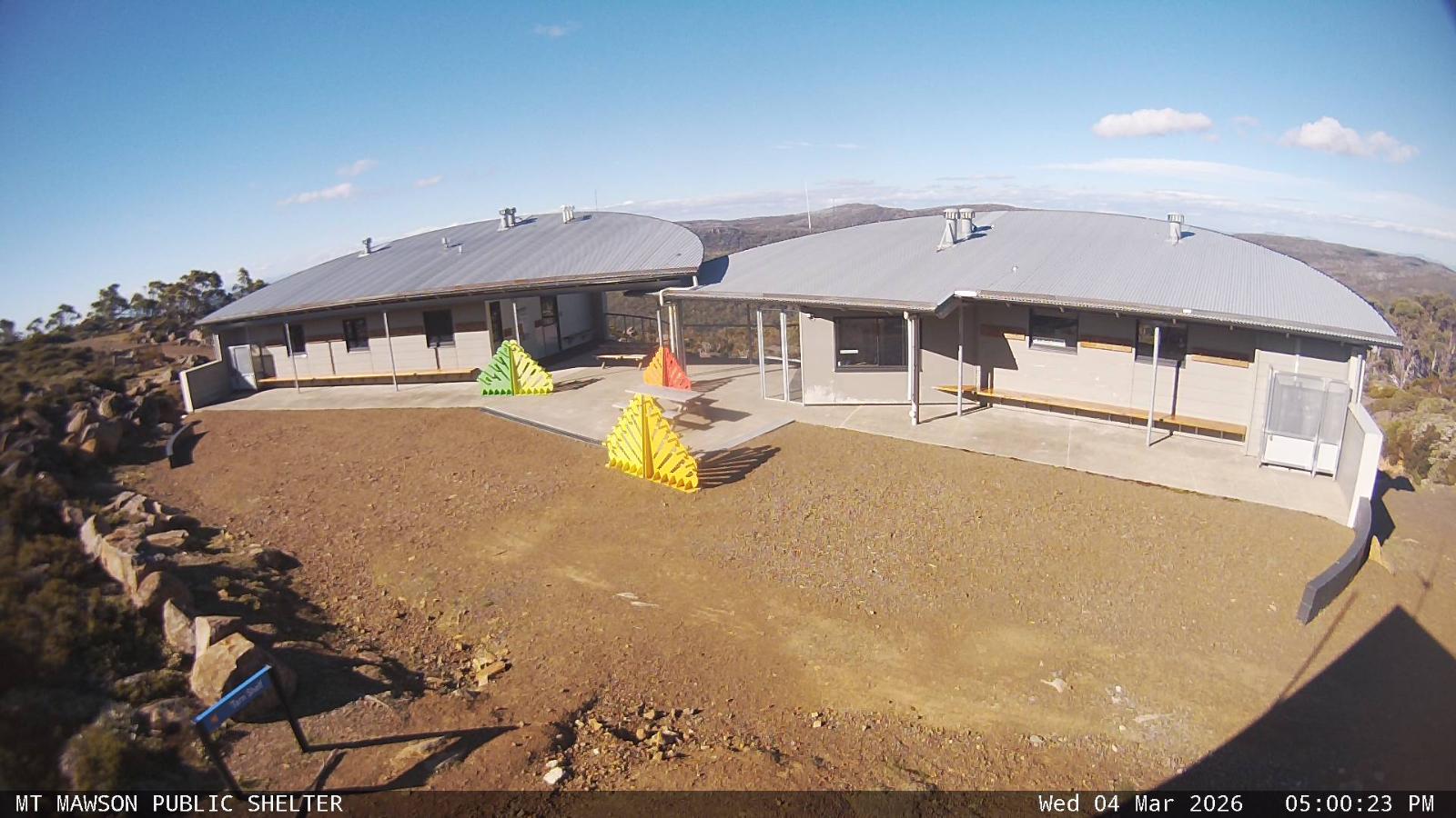 Webcam Mount Mawson: Public shelter