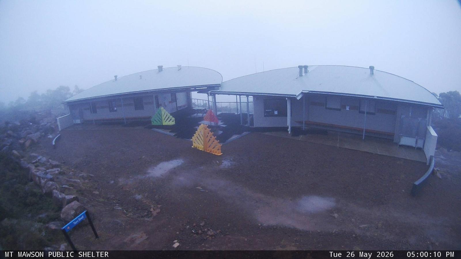 Webcam Mount Mawson: Public shelter