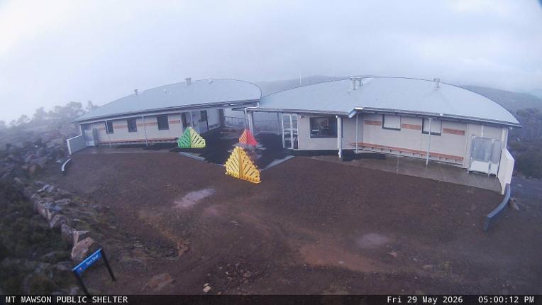 Webcam Mount Mawson: Public shelter