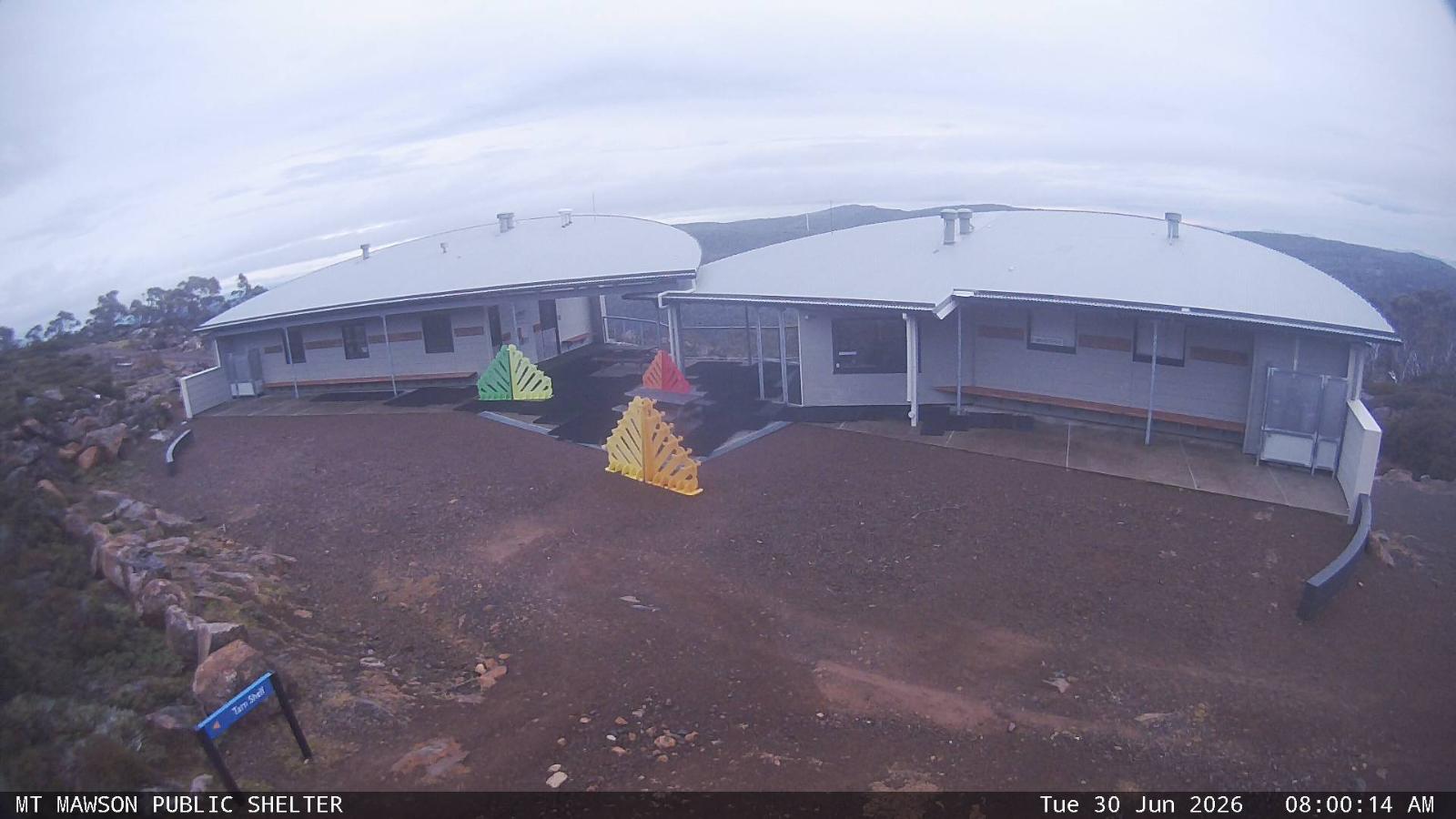 Webcam Mount Mawson: Public shelter