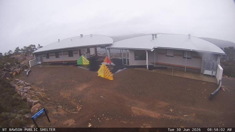 Webcam Mount Mawson: Public shelter