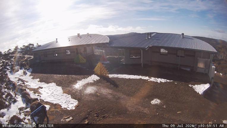 Webcam Mount Mawson: Public shelter