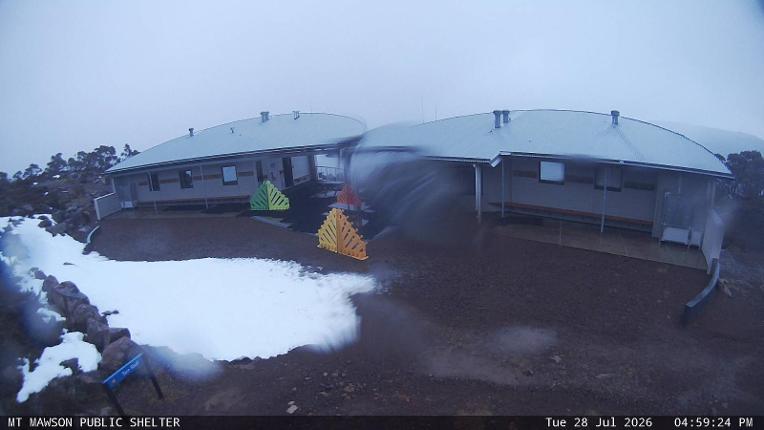 Webcam Mount Mawson: Public shelter
