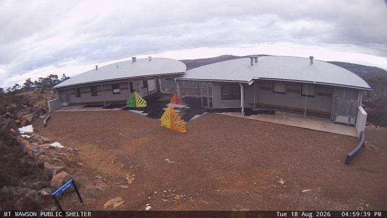 Webcam Mount Mawson: Public shelter