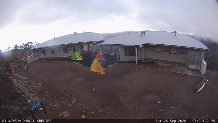Webcam Mount Mawson: Public shelter