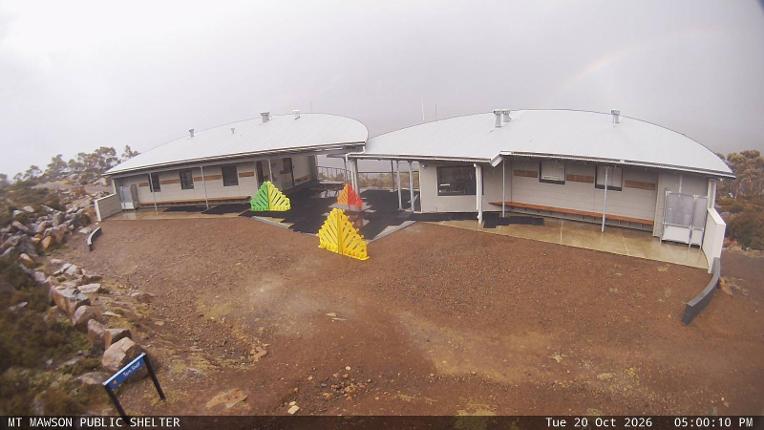 Webcam Mount Mawson: Public shelter