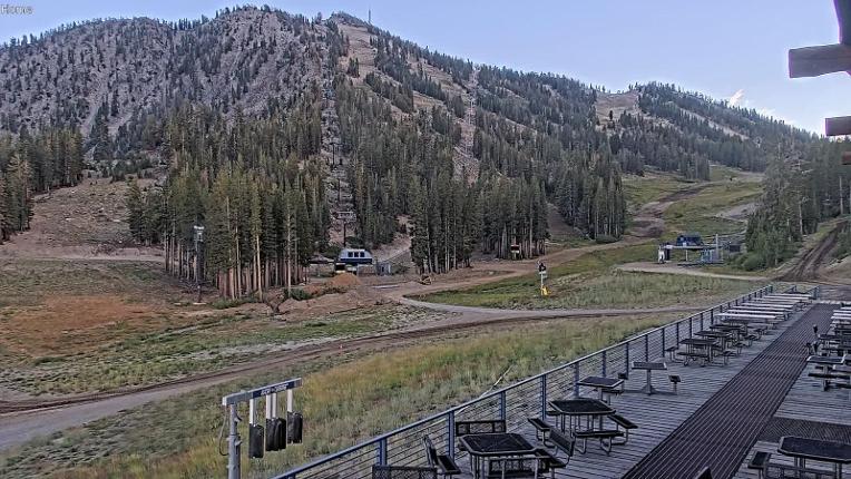 Webcam Mount Rose: Main Lodge